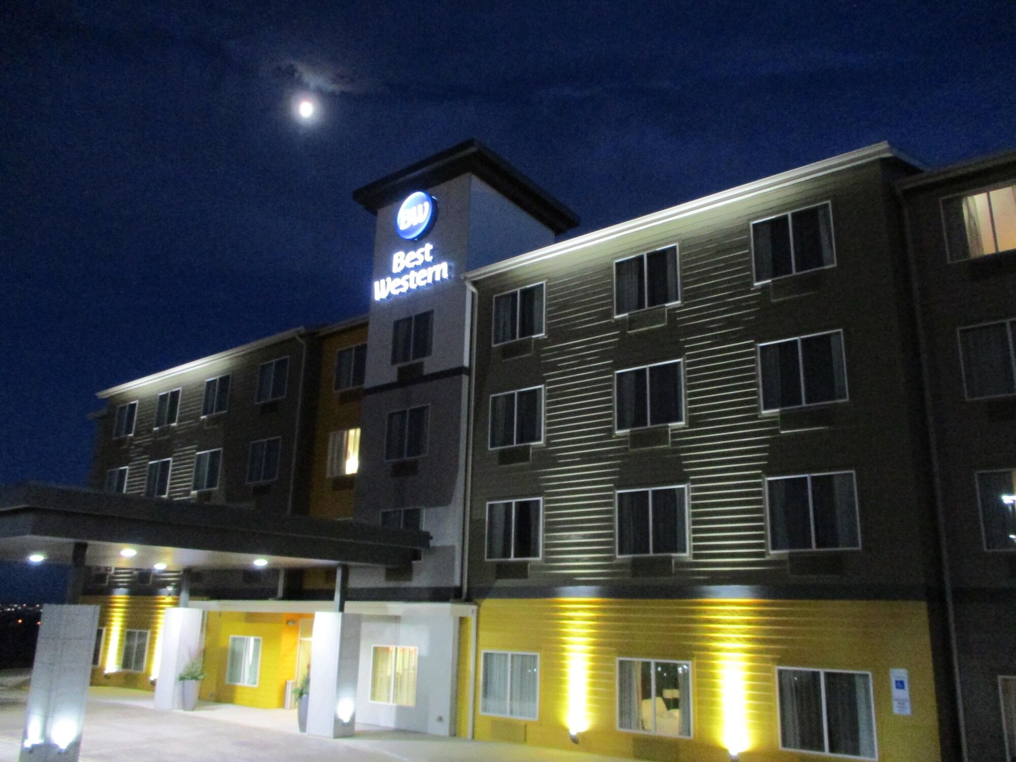 Best Western Roosevelt Place Бисмарк Экстерьер фото
